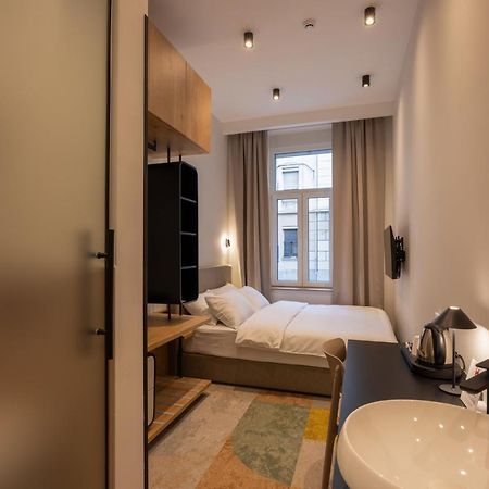 Hop Inn Rooms & Suites Belgrado Exterior foto