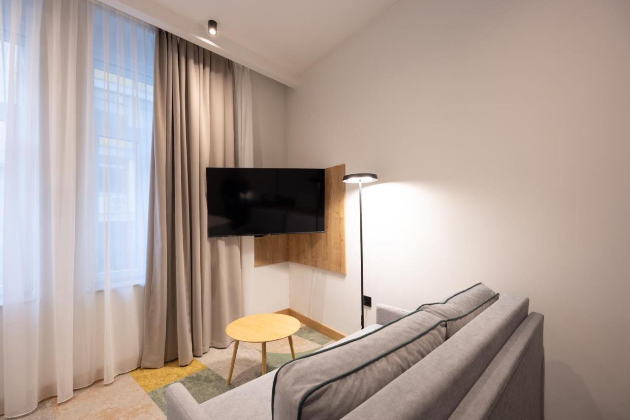 Hop Inn Rooms & Suites Belgrado Exterior foto